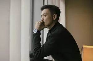 周一围简约帅气写真图片_4