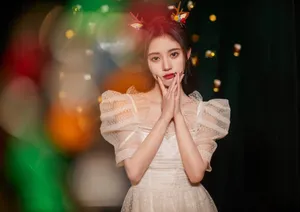 鞠婧祎圣诞节仙气写真图片