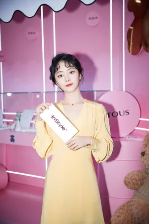 谭松韵甜美圣诞活动照图片_2
