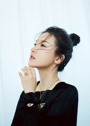 杨子姗拼接礼服摩登质感写真图片_2