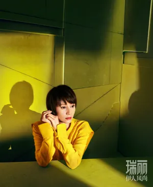 袁泉杂志开年大片写真图片_6