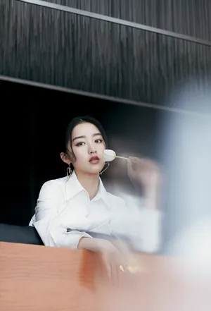 邓恩熙清纯养眼写真图片_2