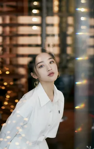 邓恩熙清纯养眼写真图片_9