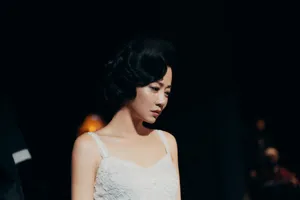 谭卓复古优雅浪漫写真图片_6