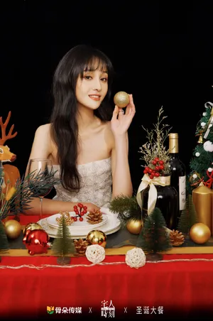 郑爽圣诞性感甜美写真图片