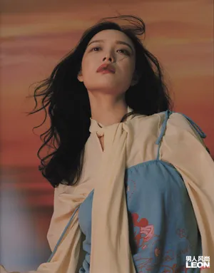 倪妮复古文艺风写真图片_1