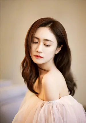 刘芸性感迷人生日写真图片