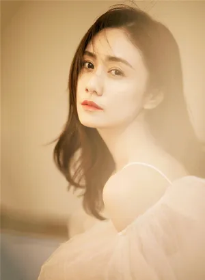 刘芸性感迷人生日写真图片