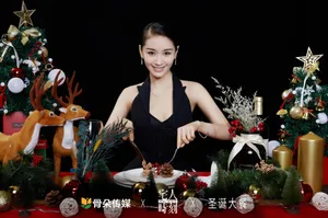 王子文性感深V礼服写真图片