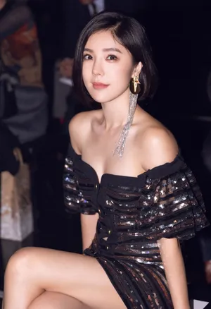 赵奕欢抹胸礼服性感图片_3