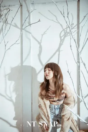 强东玥百变风格甜美写真图片