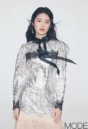 柴蔚时尚甜美写真图片_4