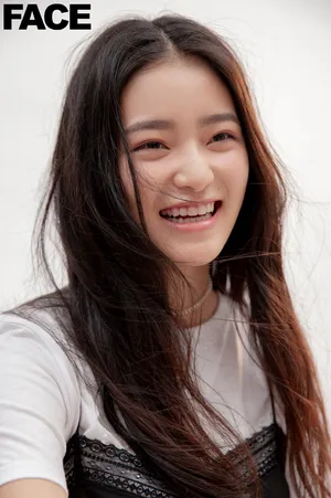 柴蔚时尚百变杂志写真图片_2