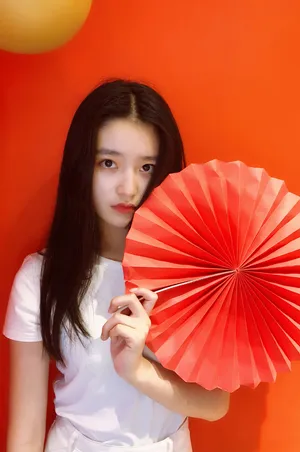柴蔚可爱俏皮生活照图片_7