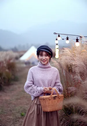 苏青温婉俏皮写真图片_2
