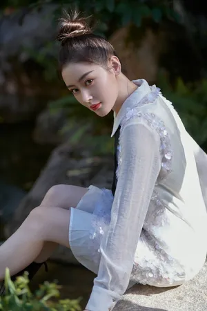 张天爱甜美养眼活动照图片