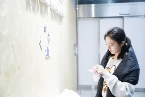 赵今麦《潮流合伙人》气质养眼图片_2