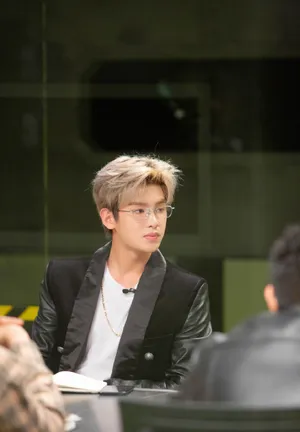 黄明昊《明星大侦探5》第七期图片_3