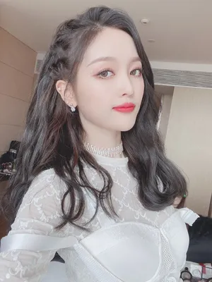 吴宣仪纯白唯美写真图片_3