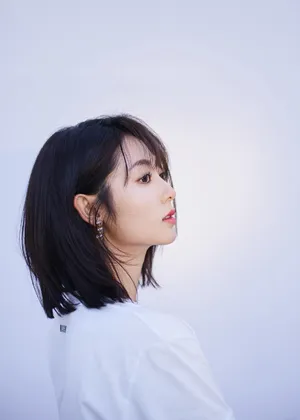 邢菲清纯养眼写真图片_4