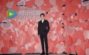 许凯摩登气质帅气写真图片