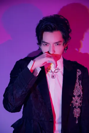 吴亦凡宫廷王子风写真图片_7