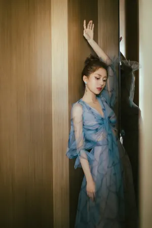 甜飒少女汤敏性感活动照图片_18