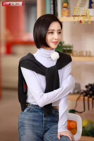 佟丽娅《上新了故宫》气质唯美图片_4