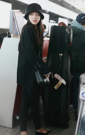 欧阳娜娜轻熟少女感写真图片_2