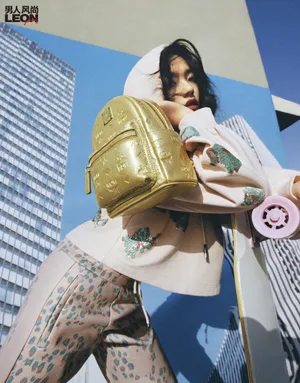 林允云朵卷发甜美写真图片_5