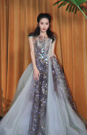 赖雨濛优雅唯美写真图片_3