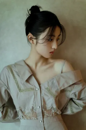 张子枫清新靓丽写真图片_1