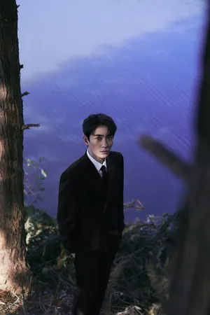 朱一龙最新帅气写真图片_4