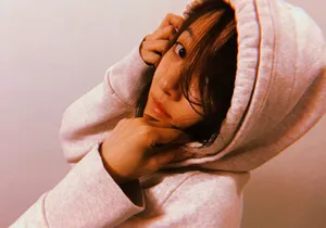 余玥最新生活照图片_4