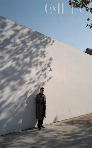 朱亚文成熟魅力写真大片_5
