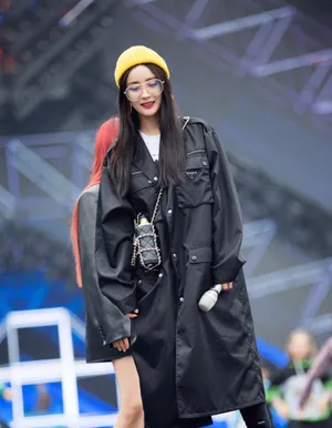 杨幂酷美性感写真图片_3