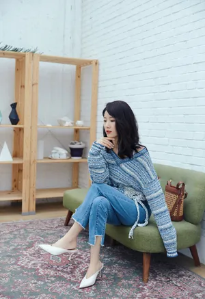 李念清爽甜美写真图片_3