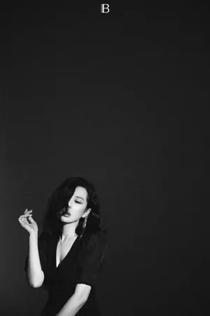 余男优雅性感写真图片_3