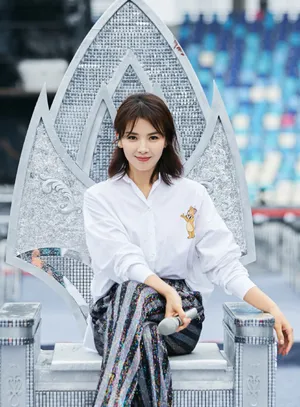 刘涛女王气质雨中彩排图片_8