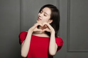 刘诗诗红裙优雅性感写真图片_3