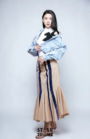 李小萌时尚摩登写真图片_2