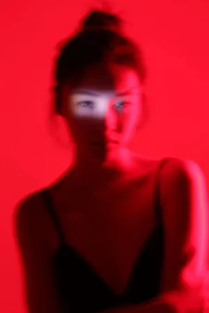 演员金梦阳子时尚性感图片_2