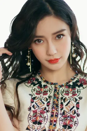 angelababy优雅温柔写真图片