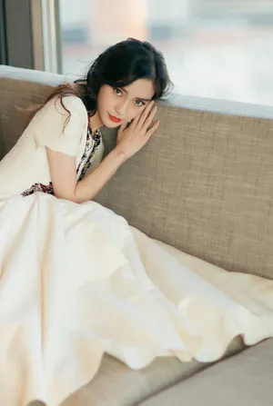 angelababy优雅温柔写真图片_3