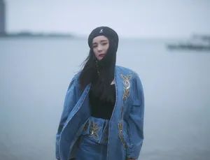 杨幂酷美性感海边写真图片_2