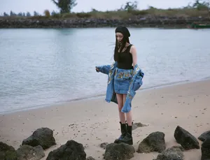杨幂酷美性感海边写真图片_6
