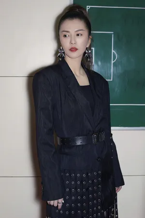 谭维维酷美朋克风写真图片_1
