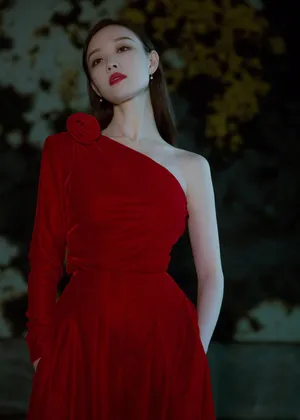 倪妮高贵冷艳写真图片_2