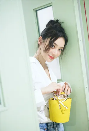 袁姗姗夏日糖果色系写真图片_4