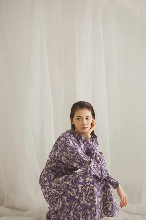 苗苗时尚百变杂志写真图片_3